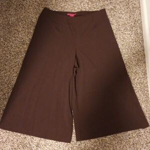 Women's Classic & Elegant Brown Wide-Leg Capri Pants Size 8